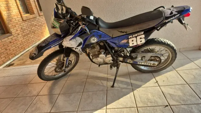 Moto muito conservada *)