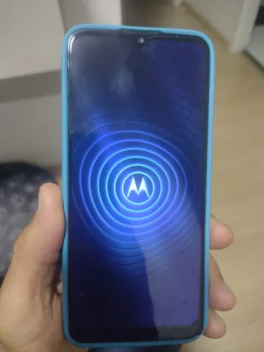 Celular no precinho 