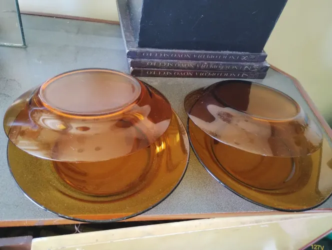 Quatro pratos duralex fundo. Em ótimo estado. Pratos  super resistentes . Ótimo preço.!!