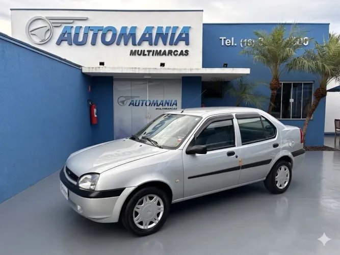 Ford Fiesta Street 1.6 8V 95cv 5P 2002