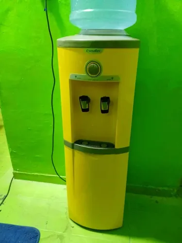 Bebedouro Esmaltec Amarelo ZERADO - Só 2 Meses de Uso (Oportunidade)