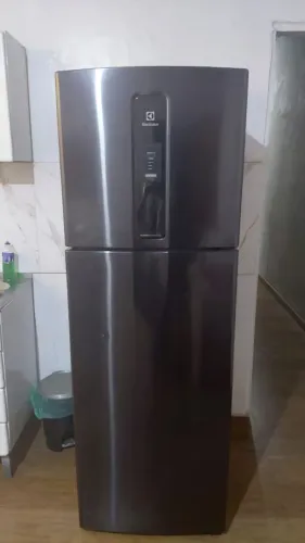 Geladeira Electrolux com defeito