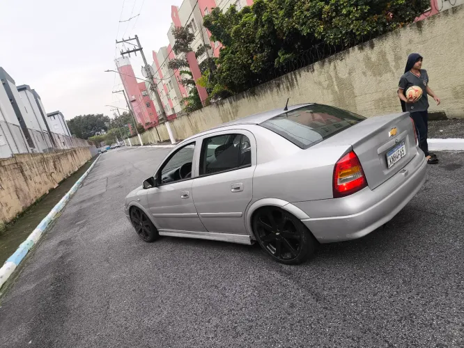 Chevrolet Astra GL Milenium 1.8 MPFI 4P 2001