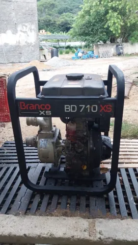Motobomba diesel revisada e funcionando perfeitamente