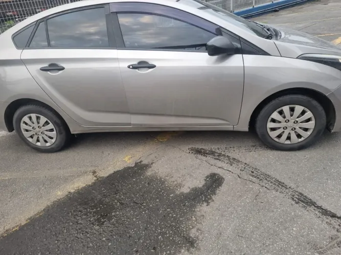Hyundai HB20S Unique 1.0 Flex 12V Mec. 2019