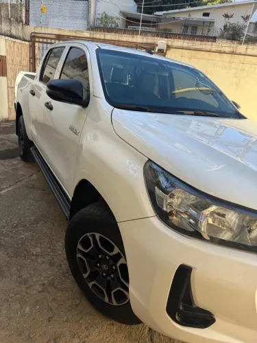 Toyota Hilux CD 4X4 2.8 Diesel Mec. 2022