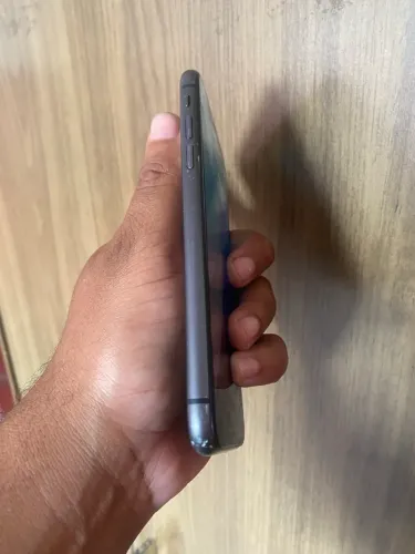 iPhone 11 - 64gb