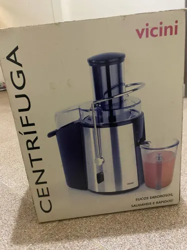 Centrifuga de frutas Vicini original, seminova na caixa, com todos os acessórios .