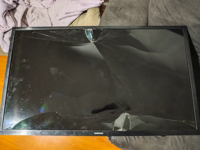 Tv Samsung 32 polegadas tela quebrada