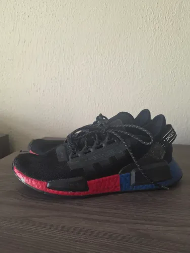 Tenis adidas nmd