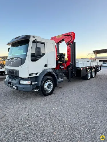 VOLVO VM 270 ANO 2015 6X2 MUNCK PALFIGER MD510 ANO 2025