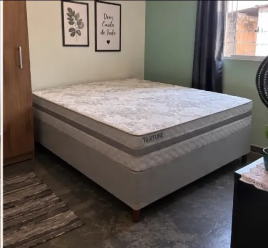 Base Box Com Colchão Casal Molas Ensacadas (Produto Novo)