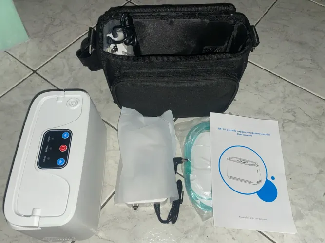 Mini concentrador oxig 3L novo