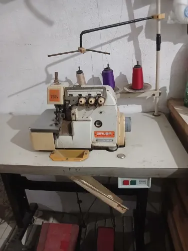 Máquina de costurar