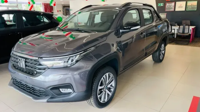 Fiat Strada Volcano 1.3 Flex 8V CD 2027