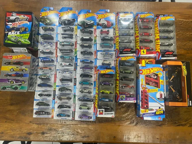 Coleção Hot Wheels 70 Carrinhos, ED.Especial