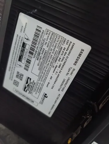 Tv Smart Samsung 43NU7100 4k tela quebrada 