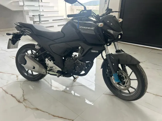 Fz15 zero km