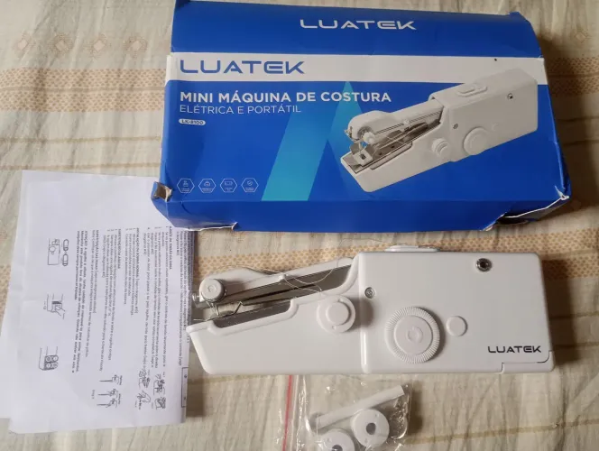 mini máquina de costura