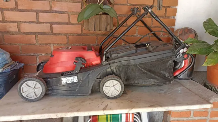 Cortador de Grama Elétrico Garthen GC-34 1800W