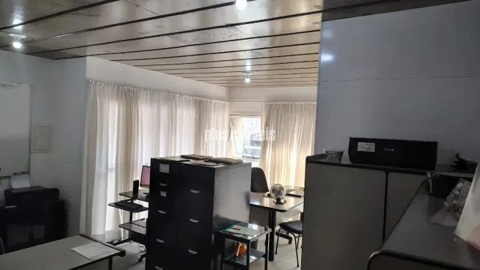 Sala Comercial de 42 m² em Indianópolis com 1 Vaga ? Pronta para Seu Negócio