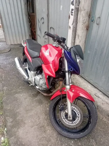 Cb 300 2009 2010vela fina zera só pegar e transferir em dias 2026 pago