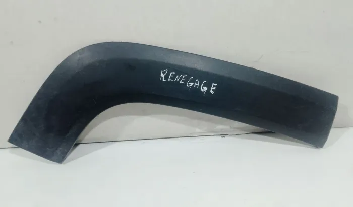 RENEGADE MOLDURA/ APLIQUE TRASEIRO DIREITO *