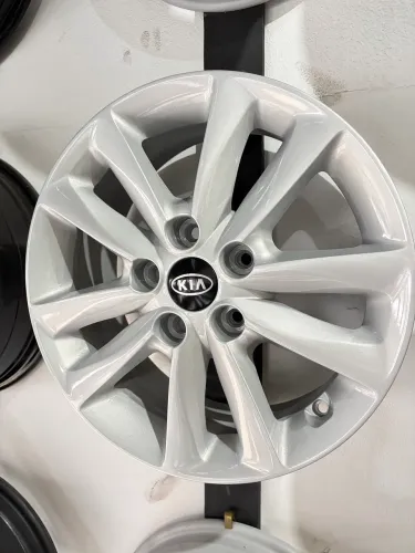 Rodas Cerato aro 16