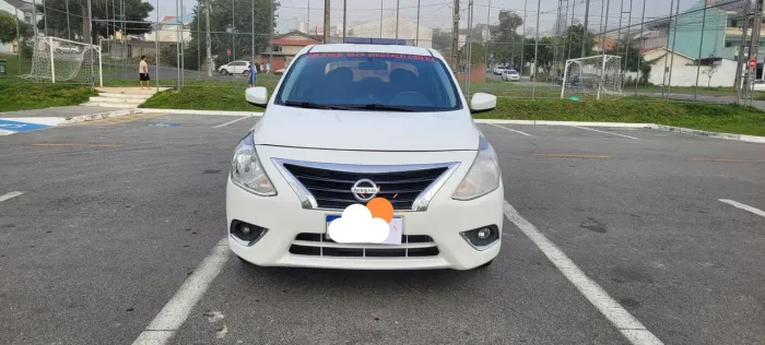 Nissan Versa SL 1.6 16V Flexstart 4P Mec. 2016