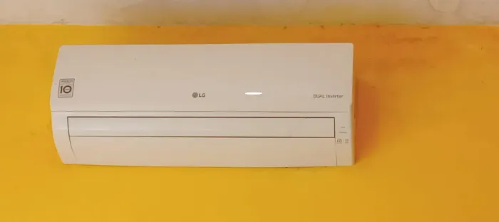 Vendo Ar condicionado LG Split dual inverter quente e frio