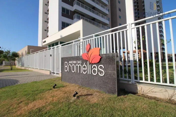 Excelente apartamento com 73 m², composto por 2 quartos, sendo 1 suíte, banheiro social, s