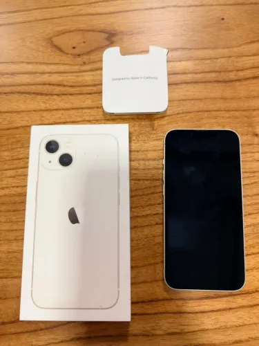 iPhone 13 excelente estado