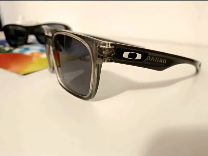 Oakley garage Rock ? 