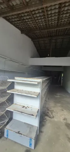 Prateleiras de supermercado