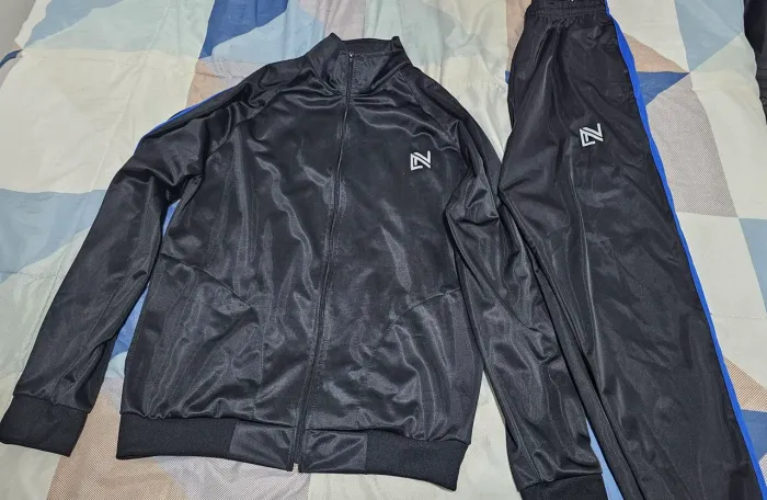 Vendo esse conjunto moletom tamanho G 