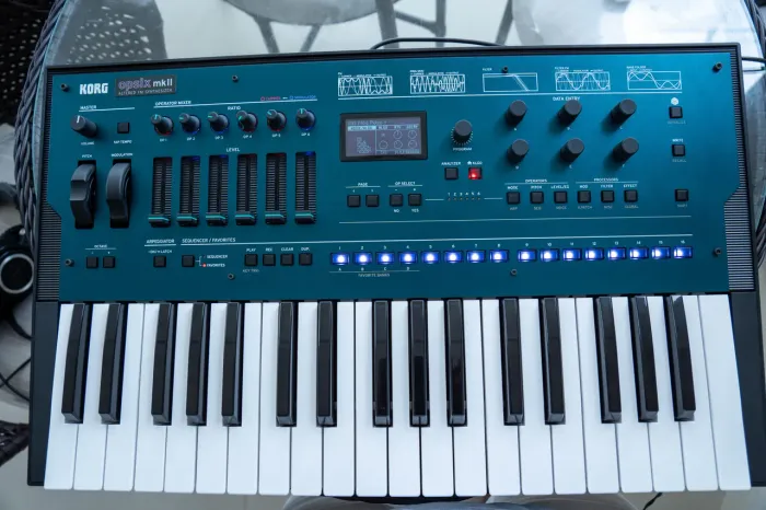 Korg Opsix Mk2 + Bag