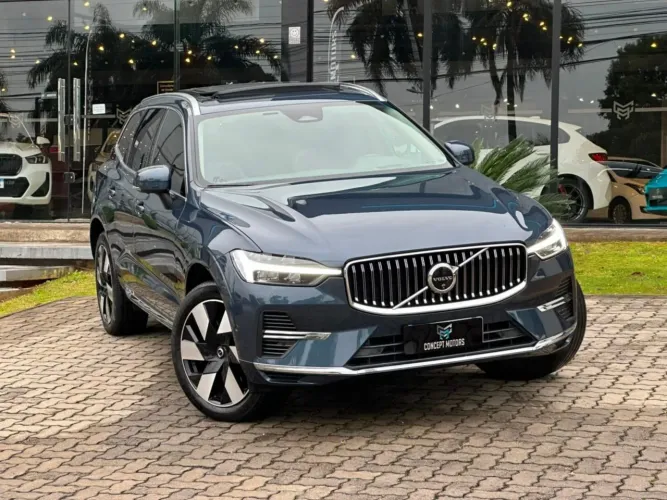 Volvo XC-60 T-8 Ultimate 2.0 AWD (híbrido) 2024