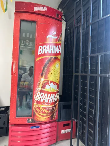 Vende - se uma freezer
