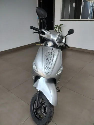 Moto Elétrica Goo Elétrico Modelo Luna