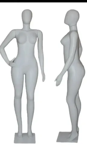 OPORTUNIDADE VENDO 2 MANEQUINS DE PLÁSTICO NOVO *