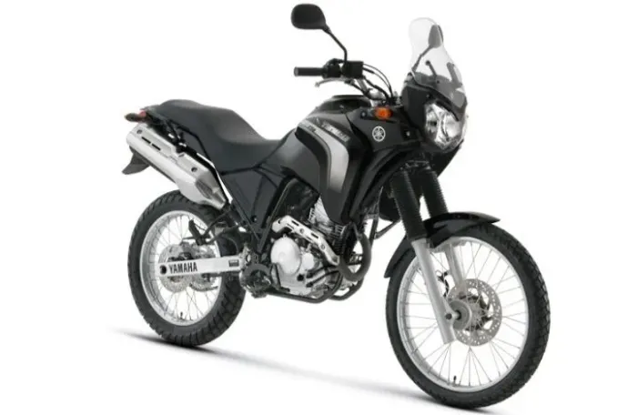 Vende-se moto Teneré 250 ano 2011 em bom estado de conservação 