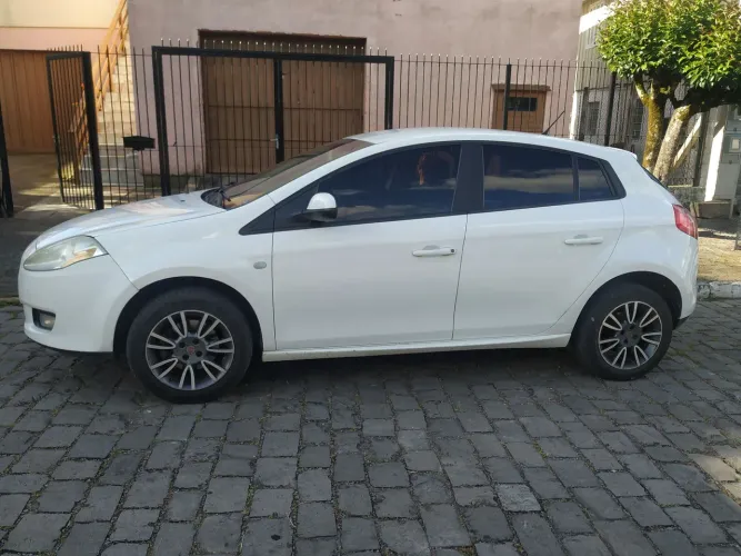Fiat Bravo Essence 1.8 Flex 16V 5P 2012