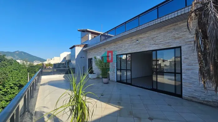 Recreio dos Bandeirantes | Cobertura 4 quartos, sendo 4 suites