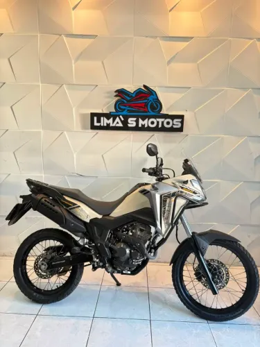 VENDO OU TROCO HONDA XRE 300 SAHARA ADV ( LIMAS MOTOS)