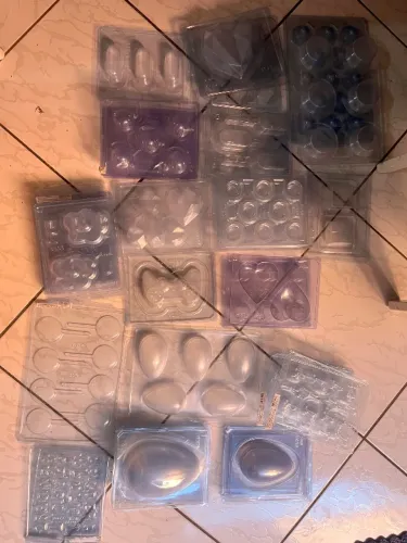 Lot de formas de chocolate