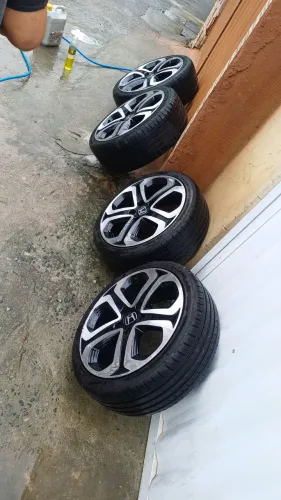 Rodas 17 pneus 205/40/17