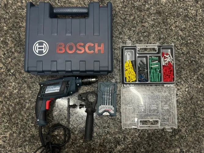 Furadeira Bosh profissional 