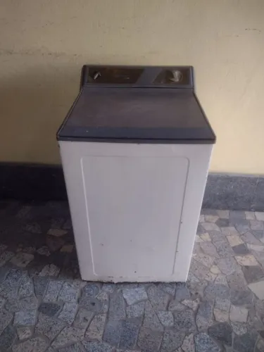 Máquina de lavar Brastemp de 6kg com cesto de inox