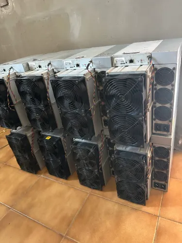 Mineradora S19 Bitmain Bitcoin