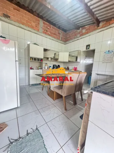 Chácara à Venda no Bairro Sol Nascente - 1.848 m² com Suíte e Poço Artesiano